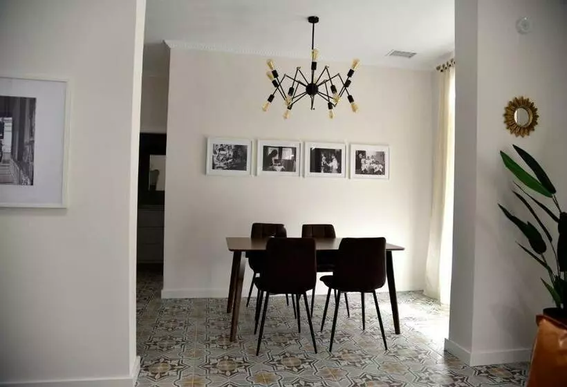 Apartamento Turístico El Soportal De La Plaza