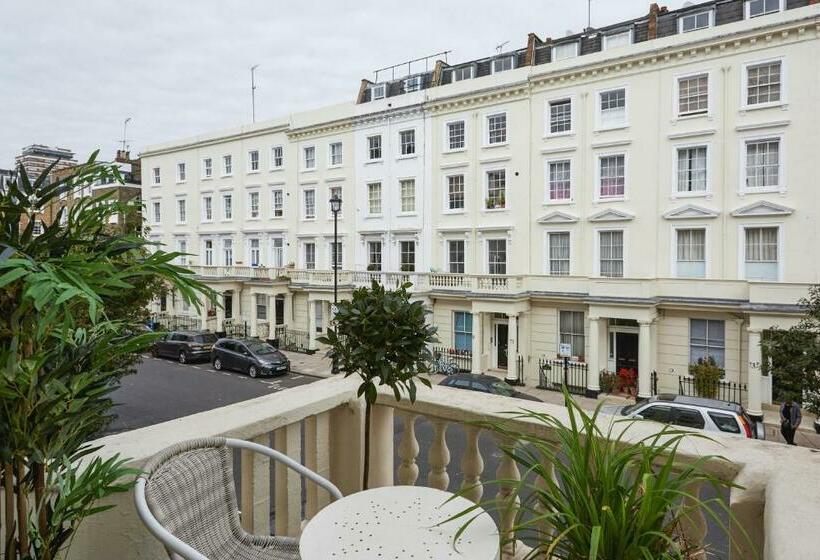 Stylish Central London Apartment + Balcony
