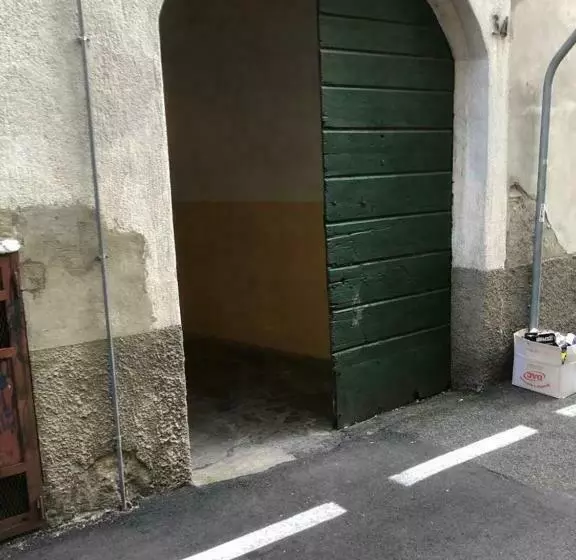 Supercentral One Room Flat, 16 Min To Bergamo Airport