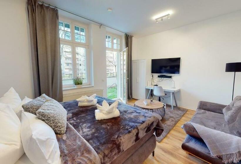 Sweethome   Business Apartment Mit Küche, Terrasse, Stellplatz