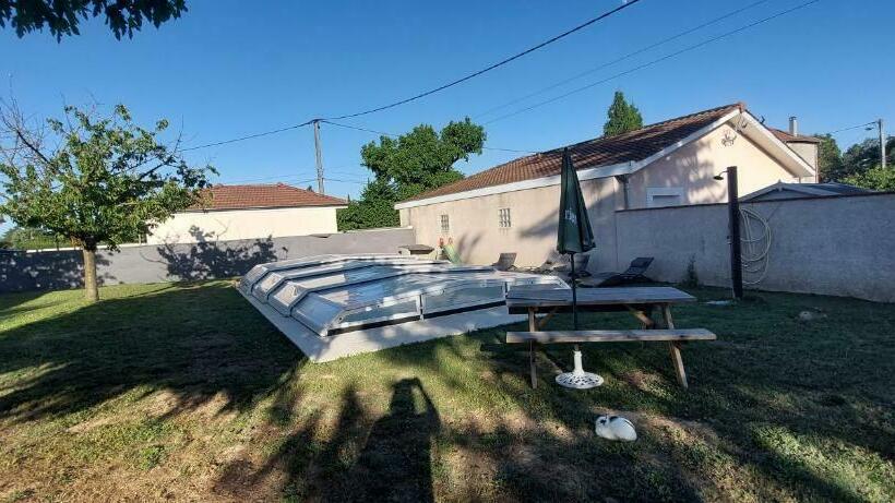 Villa Familiale Tout Confort, Jacuzzi, Piscine ,baby Foot, Ping Pong, Aire De Jeux Et Animaux,lapins