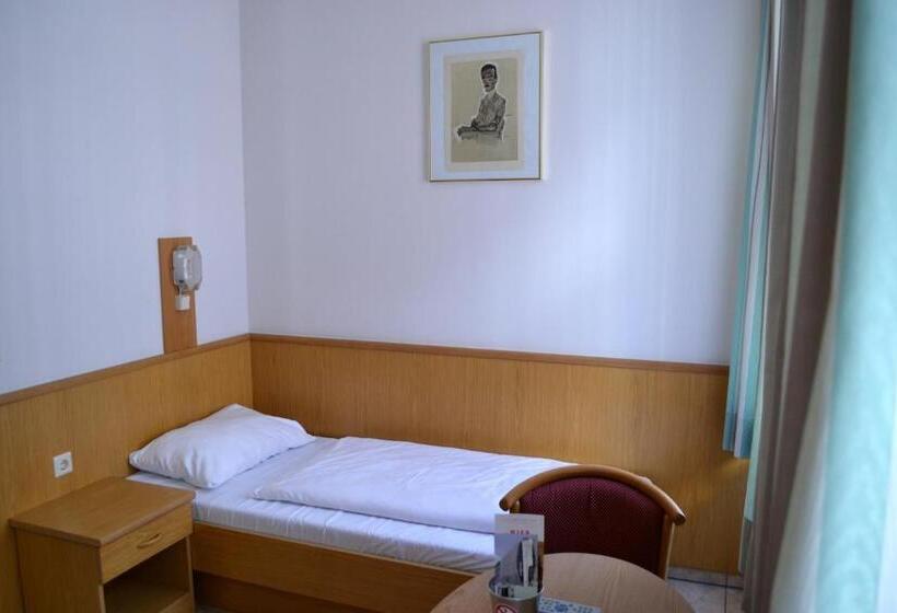 민박 Pension Fünfhaus