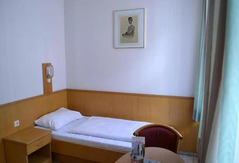 민박 Pension Fünfhaus