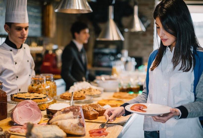 Отель Antica Corte Pallavicina Relais