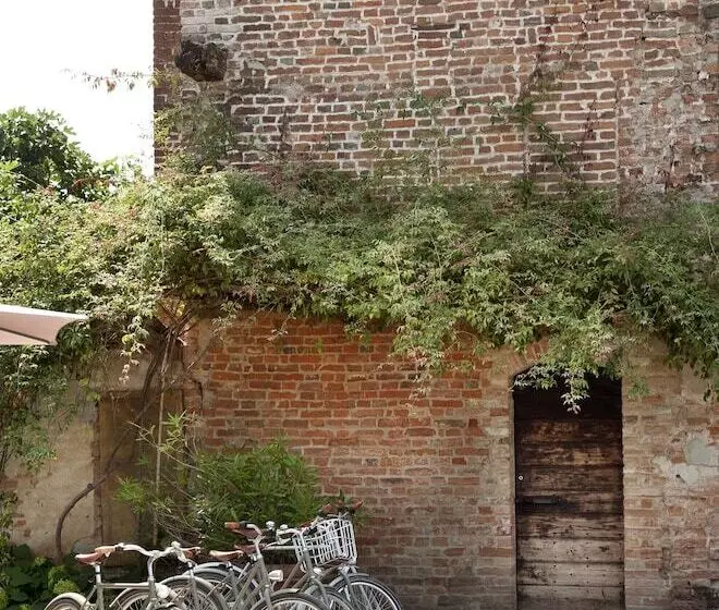 فندق Antica Corte Pallavicina Relais