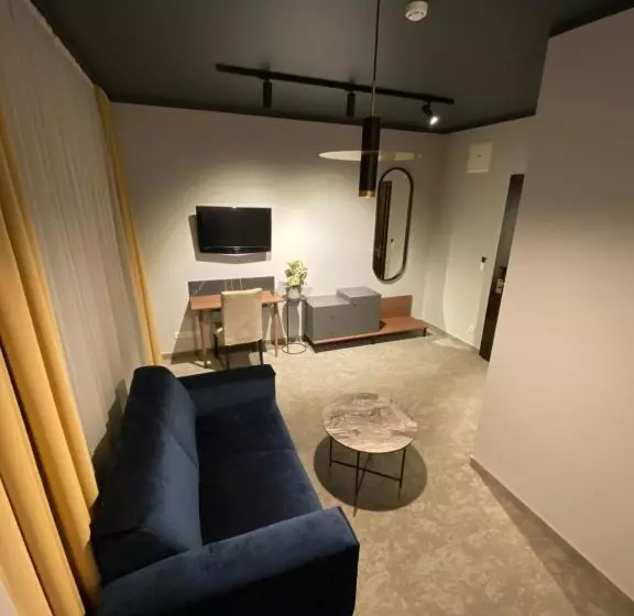 هتل Astrum Palace