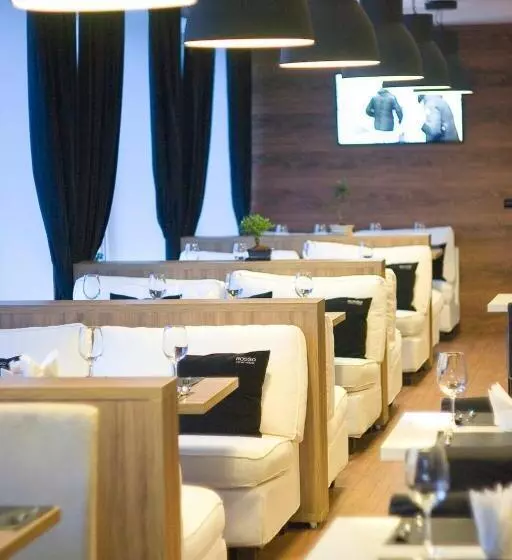 هتل Astrum Palace