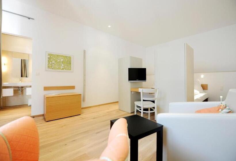 Отель Genuss Am Hof