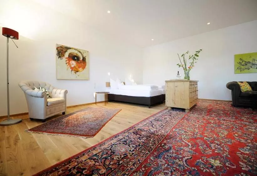 Отель Genuss Am Hof