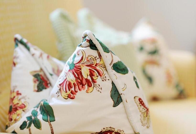 Отель Genuss Am Hof