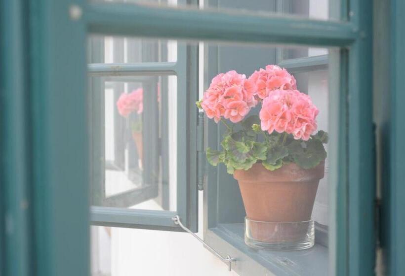 Отель Genuss Am Hof