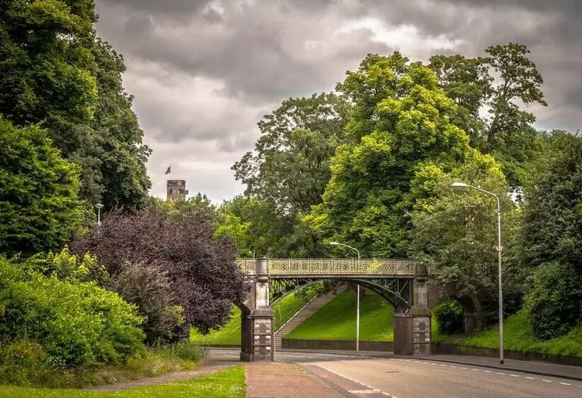 Отель Courage Nijmegen