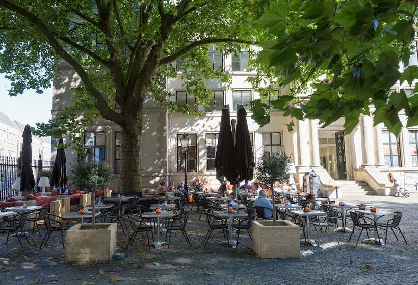 Court Hotel Utrecht City Centre