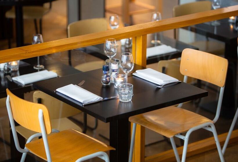 Court Hotel Utrecht City Centre