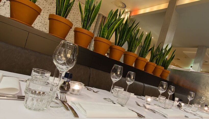 Court Hotel Utrecht City Centre