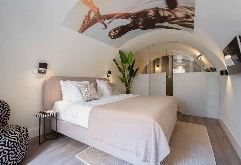 Court Hotel Utrecht City Centre