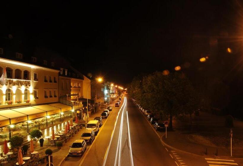 هتل De L' Esplanade