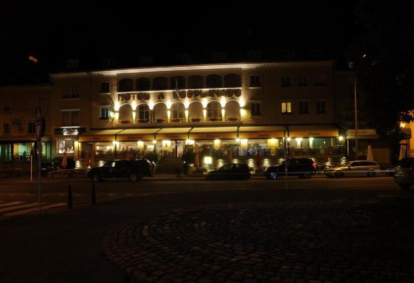 هتل De L' Esplanade