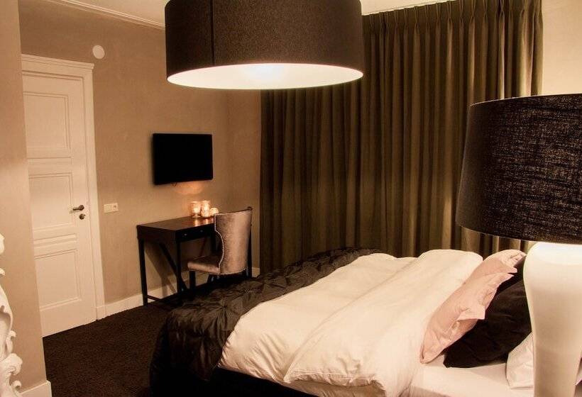 ホテル Huis Van Bewaring