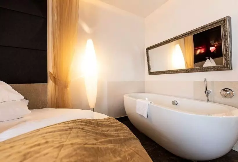 Maiers Kuschelhotel Loipersdorf Deluxe   Adults Only