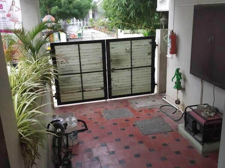בית מלון כפרי Maxi Stay   Royapettah