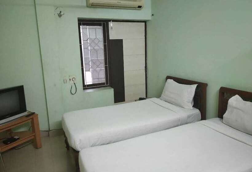 בית מלון כפרי Maxi Stay   Royapettah