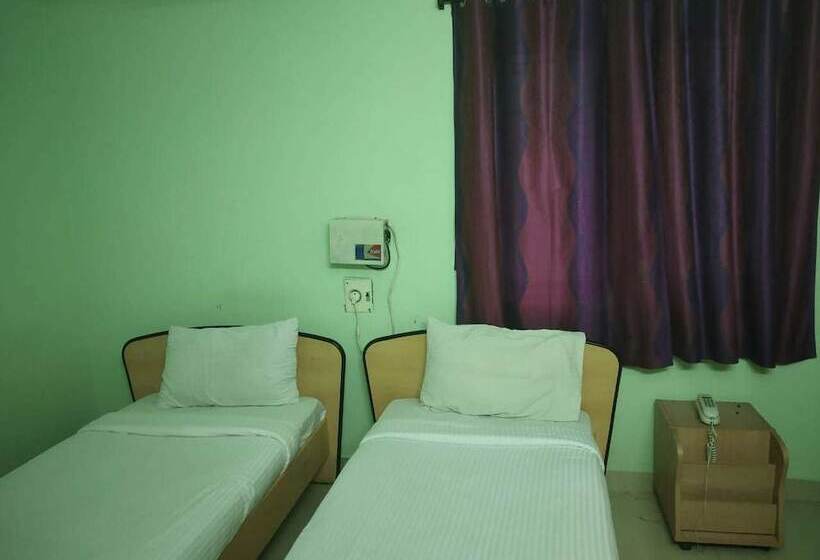 בית מלון כפרי Maxi Stay   Royapettah