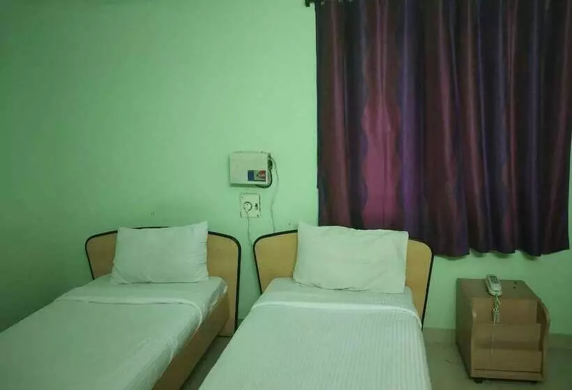 Hotelli Maxi Stay   Royapettah