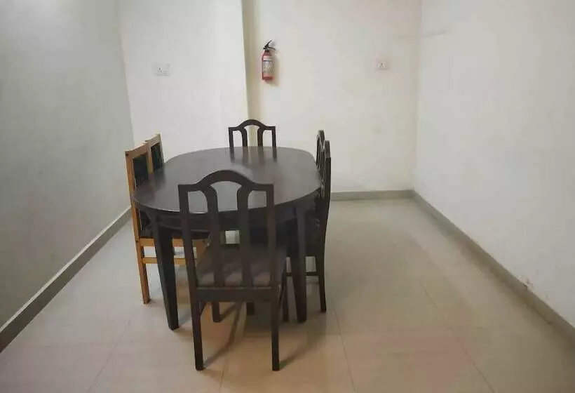 Hotelli Maxi Stay   Royapettah