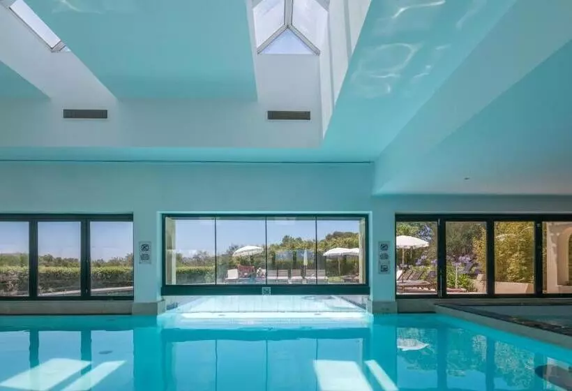 هتل Mellieha Holiday Centre