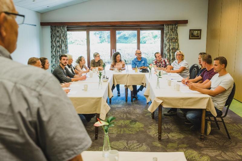 ホテル Sportsbar & Brasserie Dorhout Mees