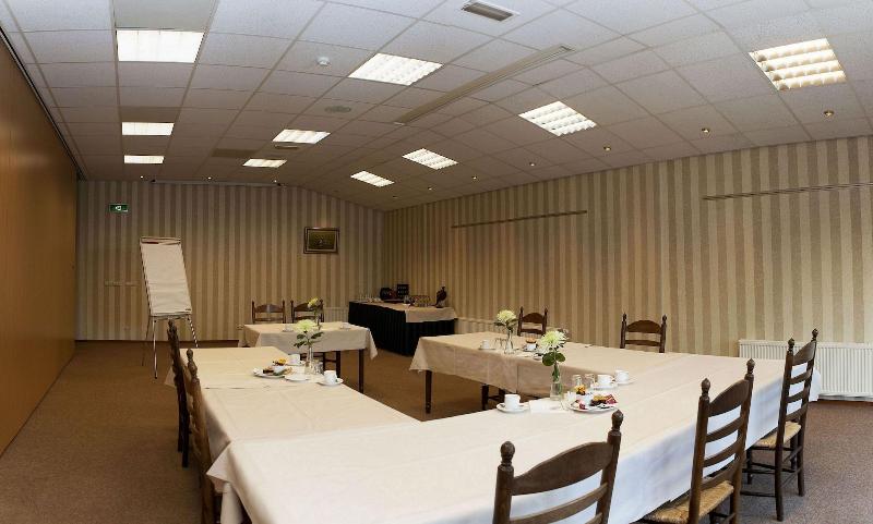 ホテル Sportsbar & Brasserie Dorhout Mees