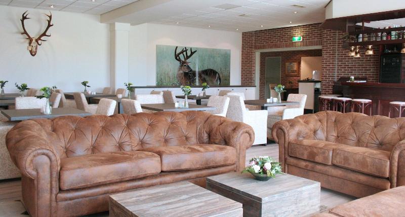 ホテル Sportsbar & Brasserie Dorhout Mees