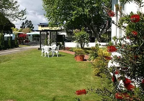 Tresco Rotorua B&b