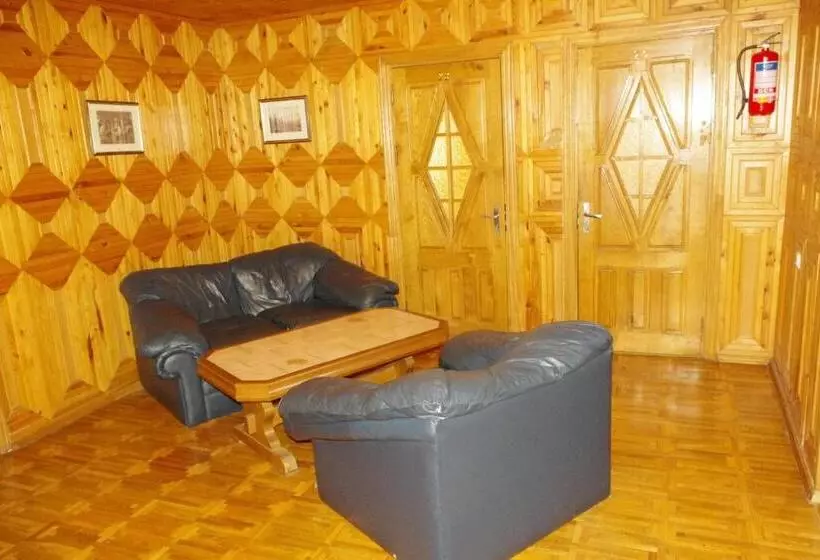 هتل Turnė Guest House