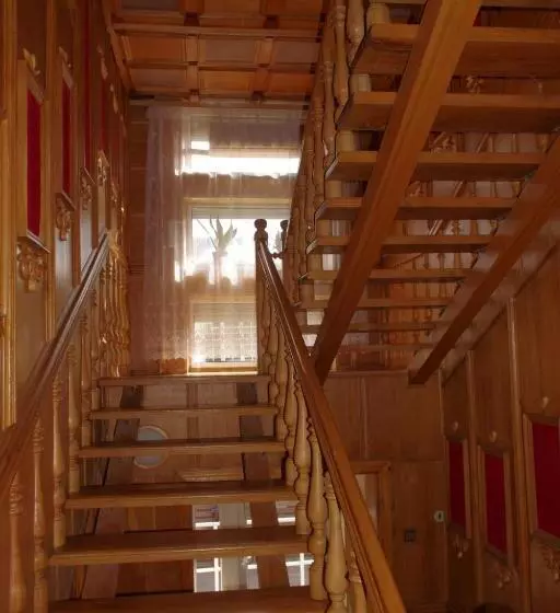 هتل Turnė Guest House