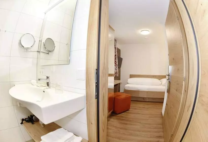 بنسيون Alpenfeuer Montafon