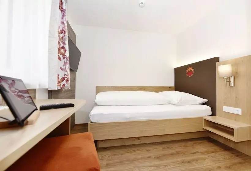 بنسيون Alpenfeuer Montafon