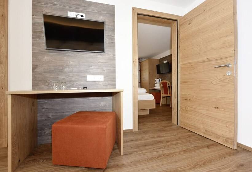 膳宿费 Alpenfeuer Montafon