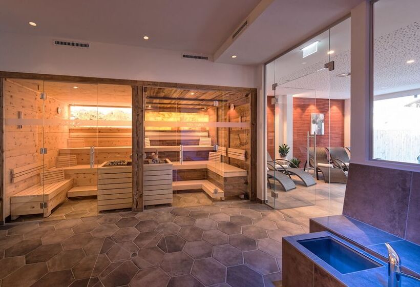 膳宿费 Alpenfeuer Montafon