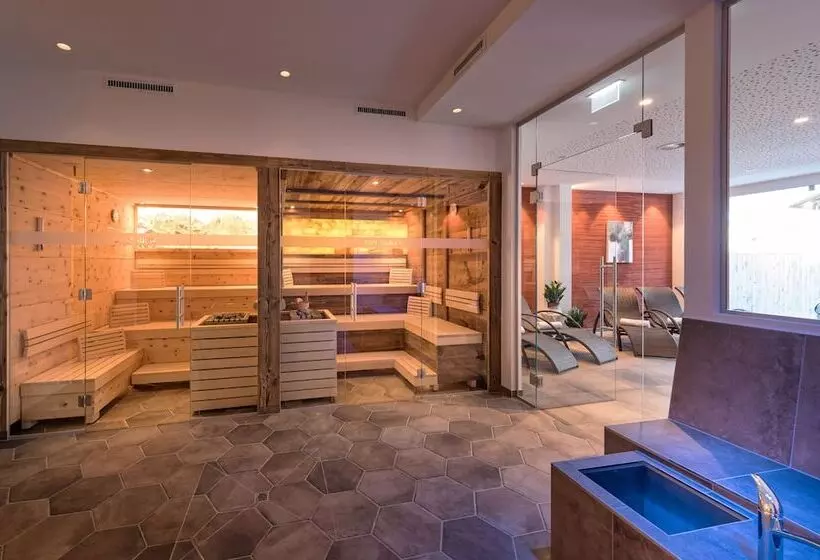 بنسيون Alpenfeuer Montafon