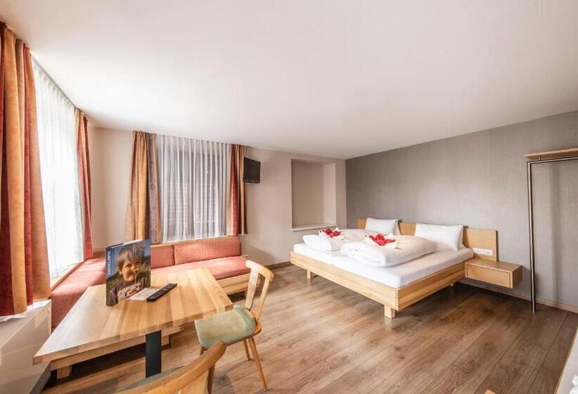 פנסיון Gasthof Adler