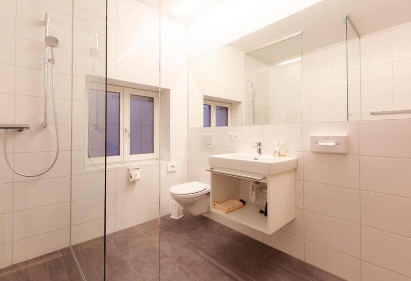 פנסיון Gasthof Adler