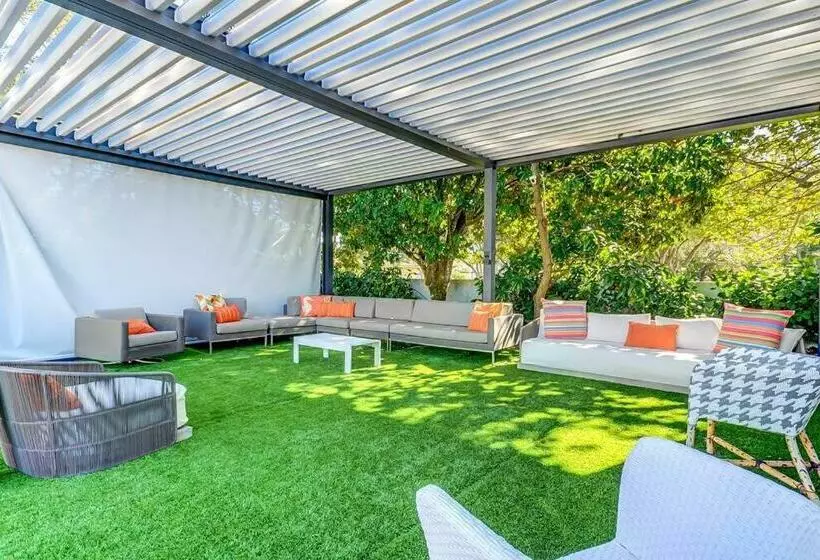 Private Villa Pool Spa Games Beach L27