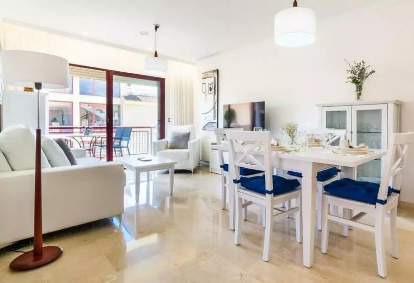 Apartamentos Albir Confort   Avenida 3 Dorm