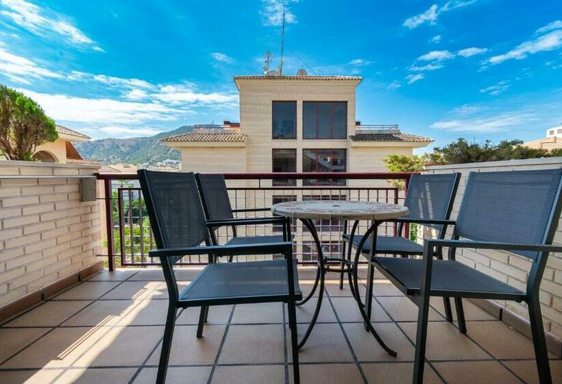 Apartamentos Albir Confort Avenida 3 Dorm