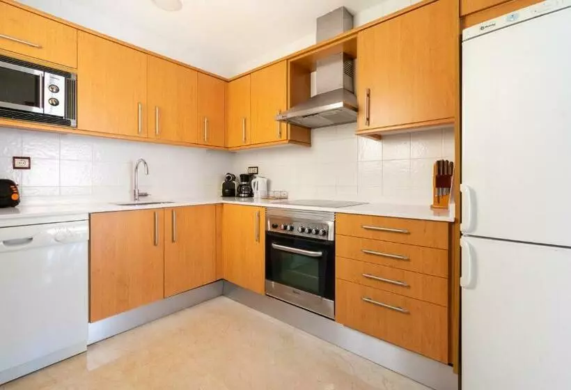 Apartamentos Albir Confort   Avenida 3 Dorm
