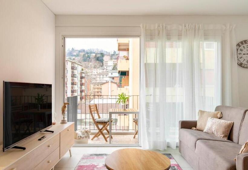 Magic Deluxe Suites Free Parking