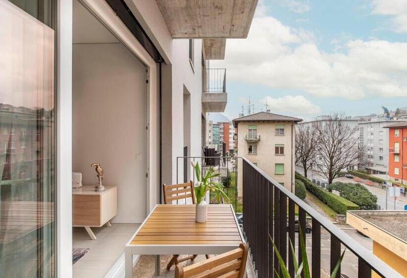 Magic Deluxe Suites Free Parking