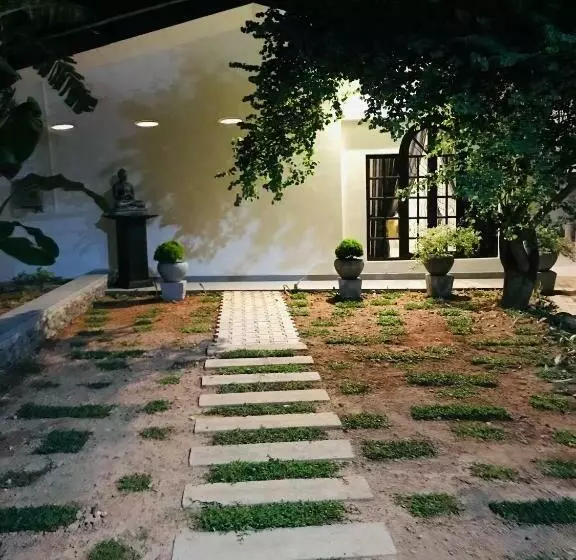Navis Villa